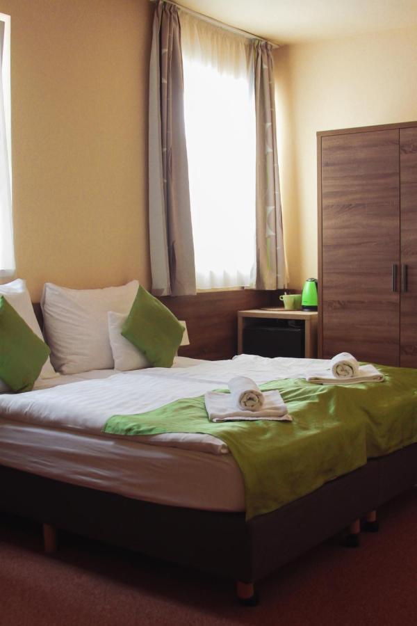 Centrooms Eger Exterior photo